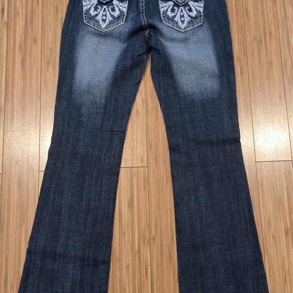 Cello Blue Jeans - Picture 6 of 10